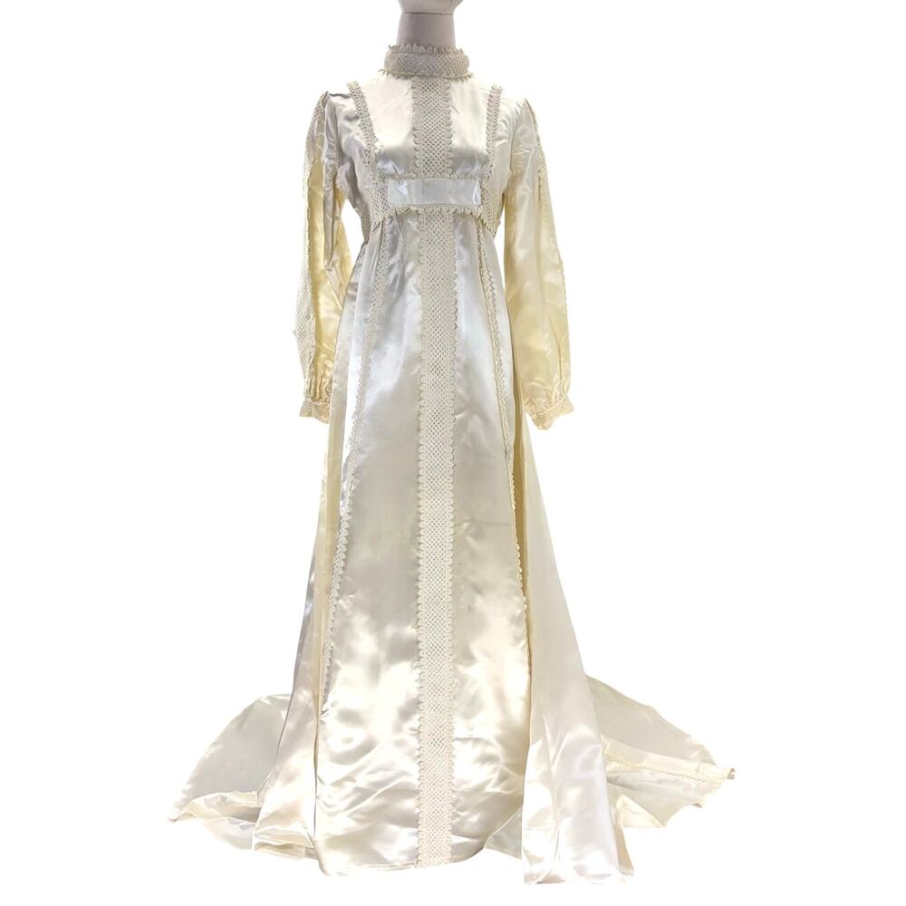 Vintage 1970s Union Made Satin Wedding Dress w/ Train Lace Trim Women's Small